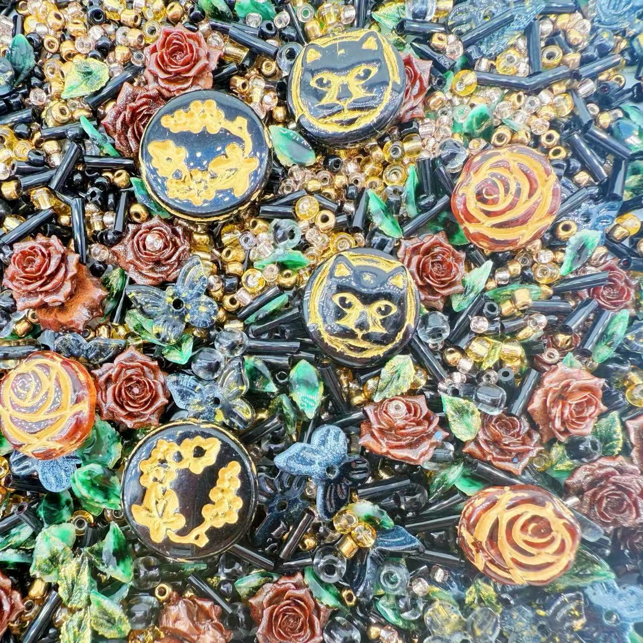 (Artist) Vintage Beads-Escape