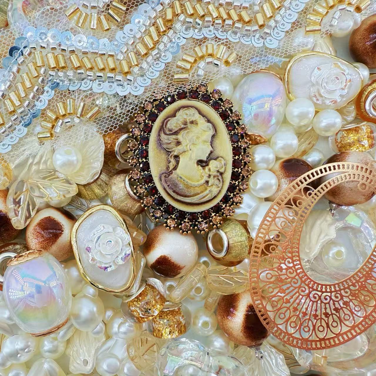 (Fantasy)Carved in Time