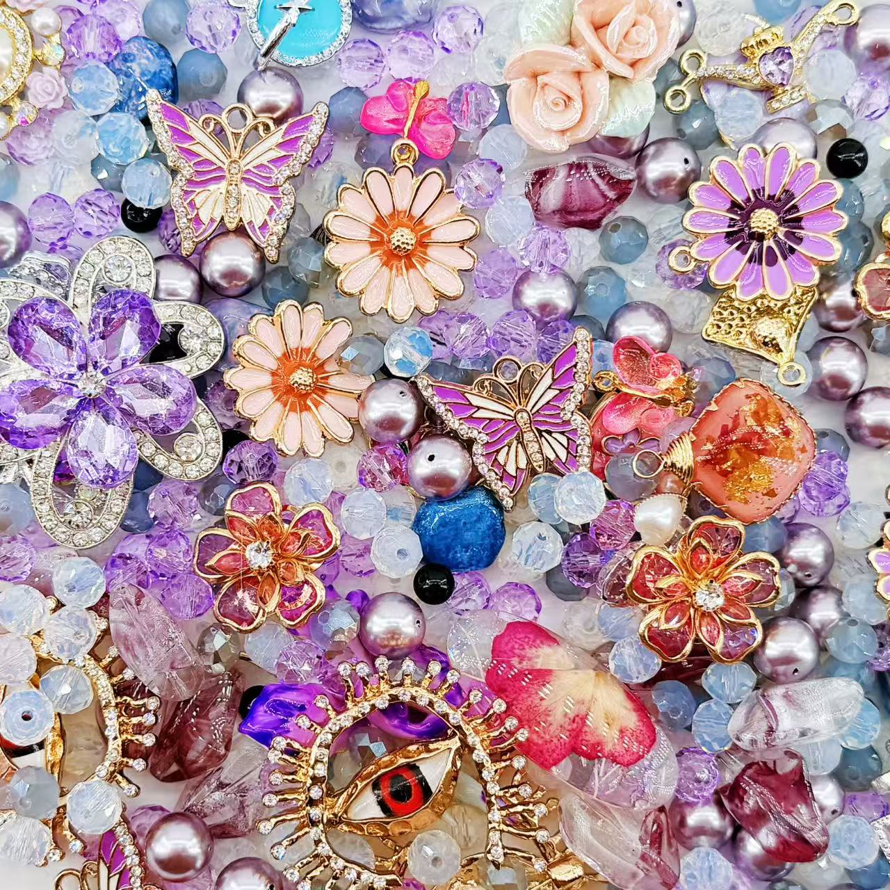 (Artist) Giant Luxury- Secret Garden