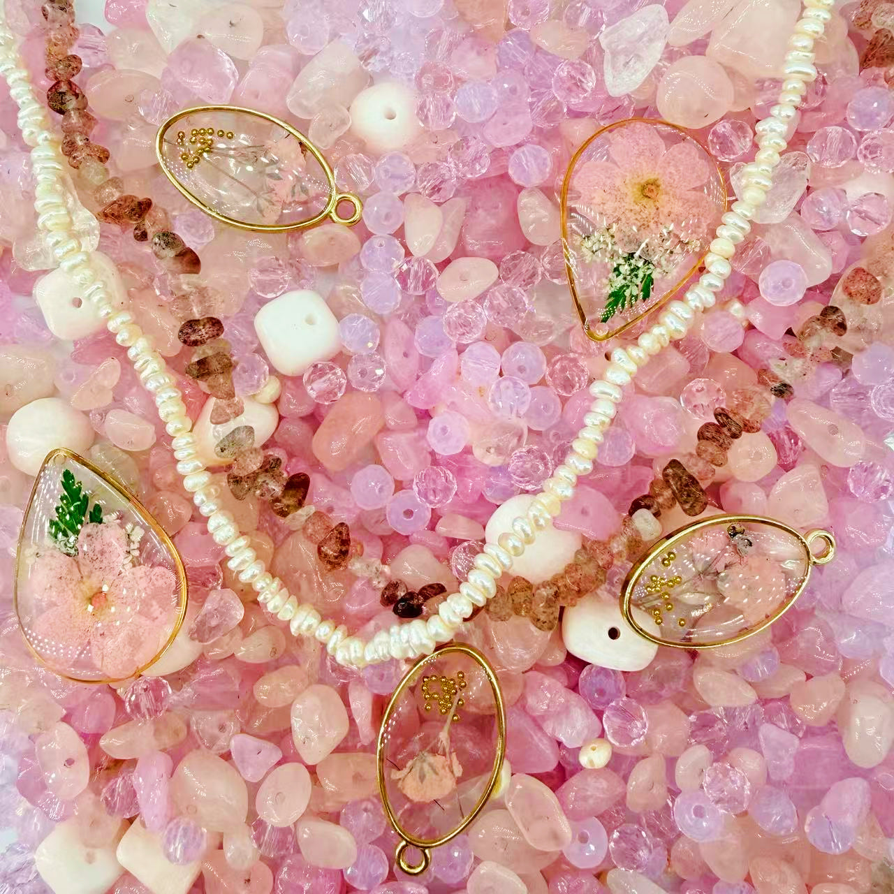 (Last 3 glasses)(Fantasy) Chic-Strawberry Shake