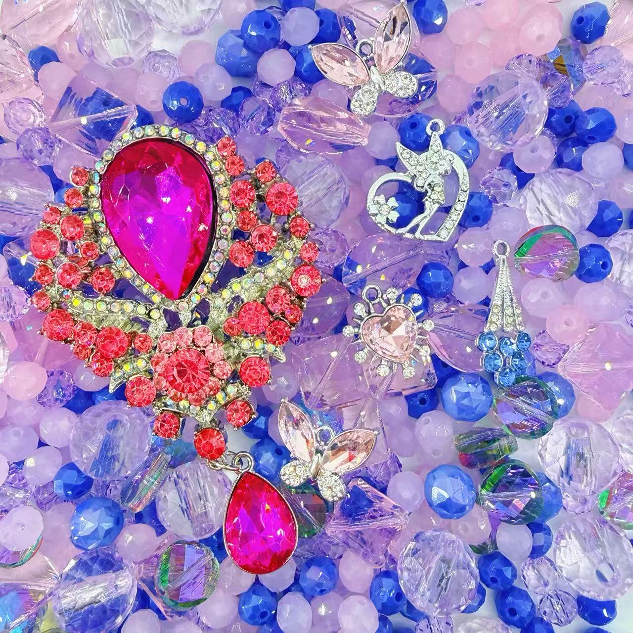 (Artist) Giant Luxury- Bubblegum Doll