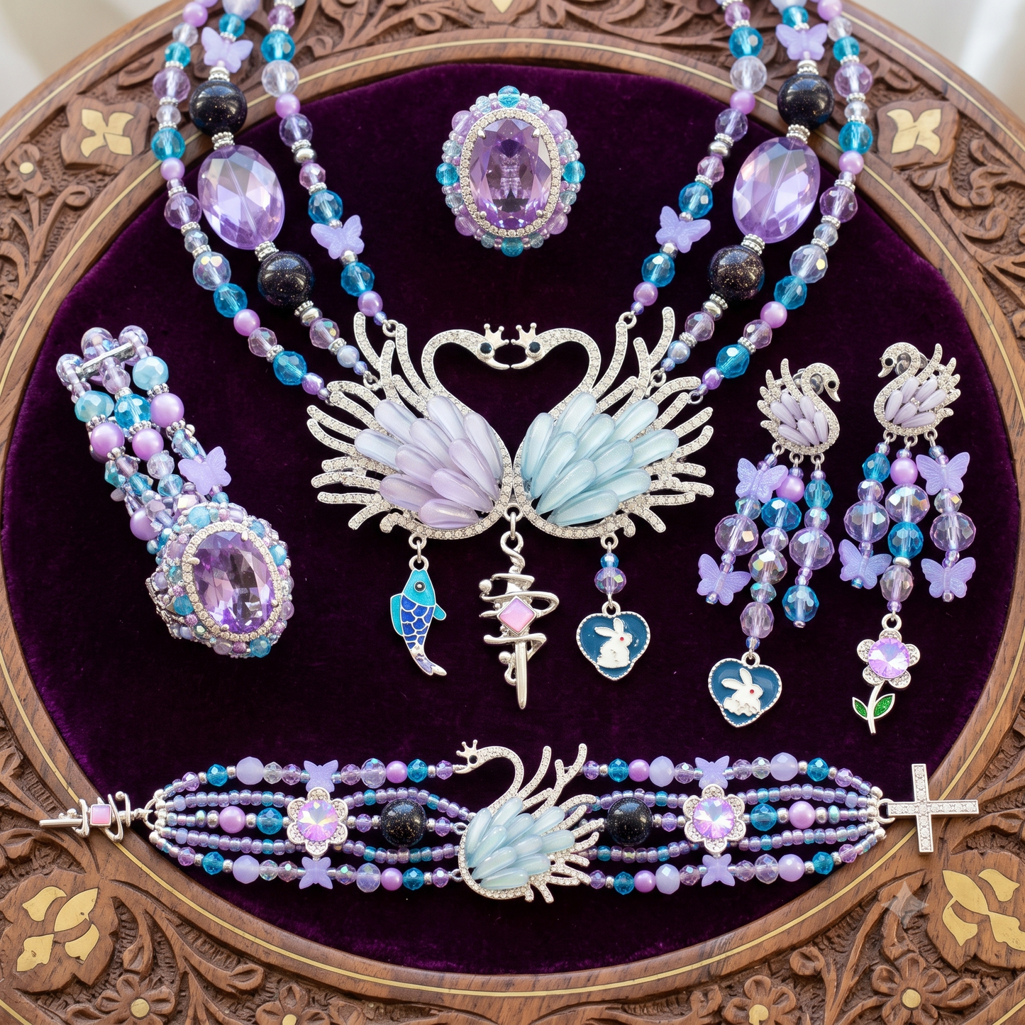 (Fantasy) Giant Luxury-Lavender Swan