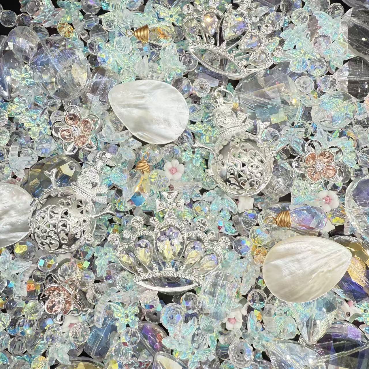 Giant Luxury-Crystal Crown