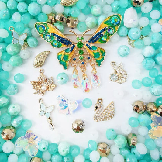 (Artist) Giant Luxury-Mint Butterfly Aura