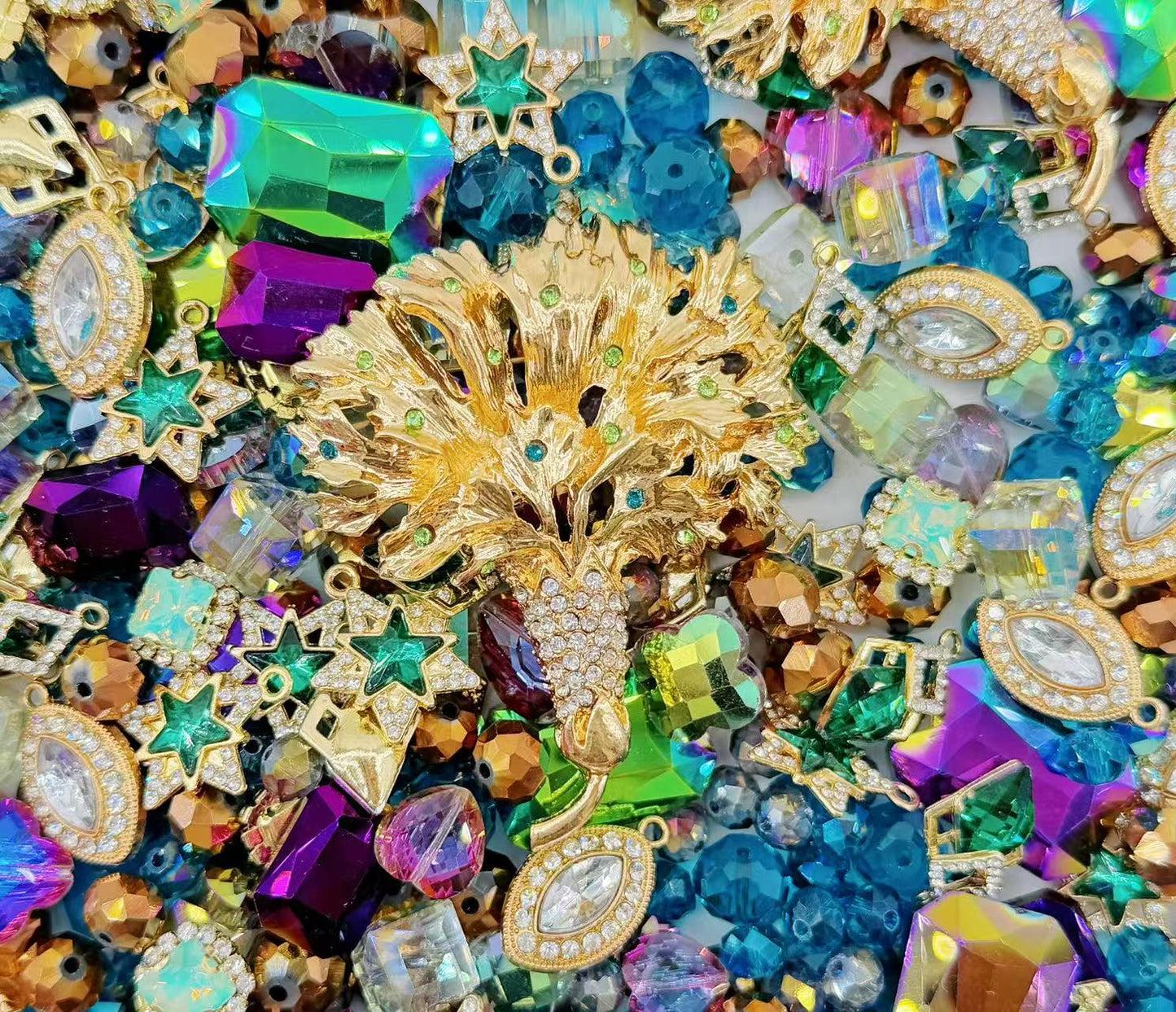 (Artist) Giant Luxury- Enchanted Radiance