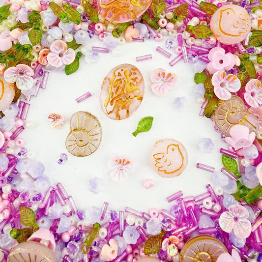 (Artist) Vintage Beads-Last Wonderland