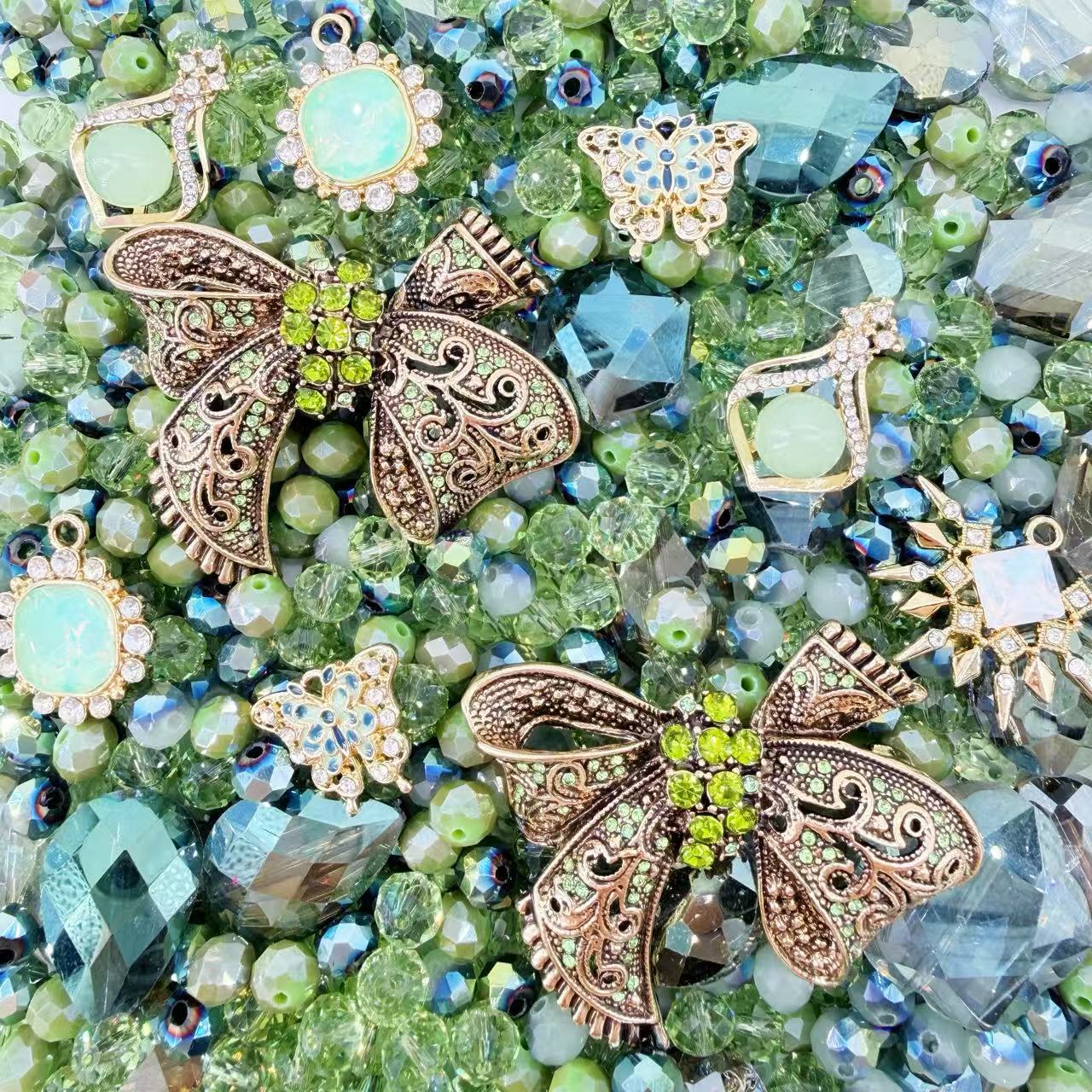 (Artist) Giant Luxury- Olive Tree