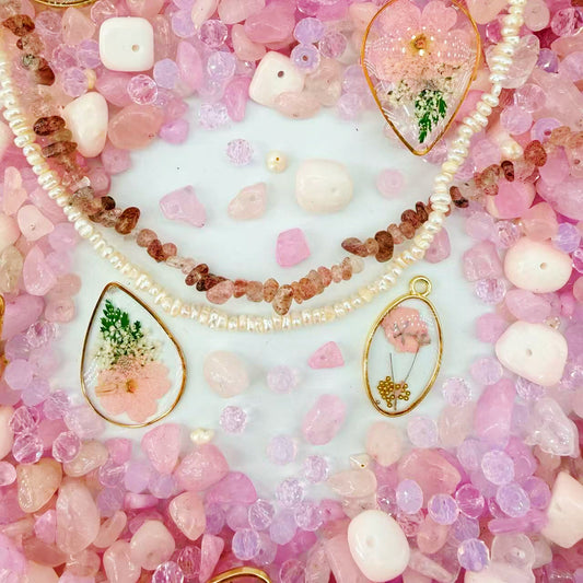 (Last 3 glasses)(Fantasy) Chic-Strawberry Shake