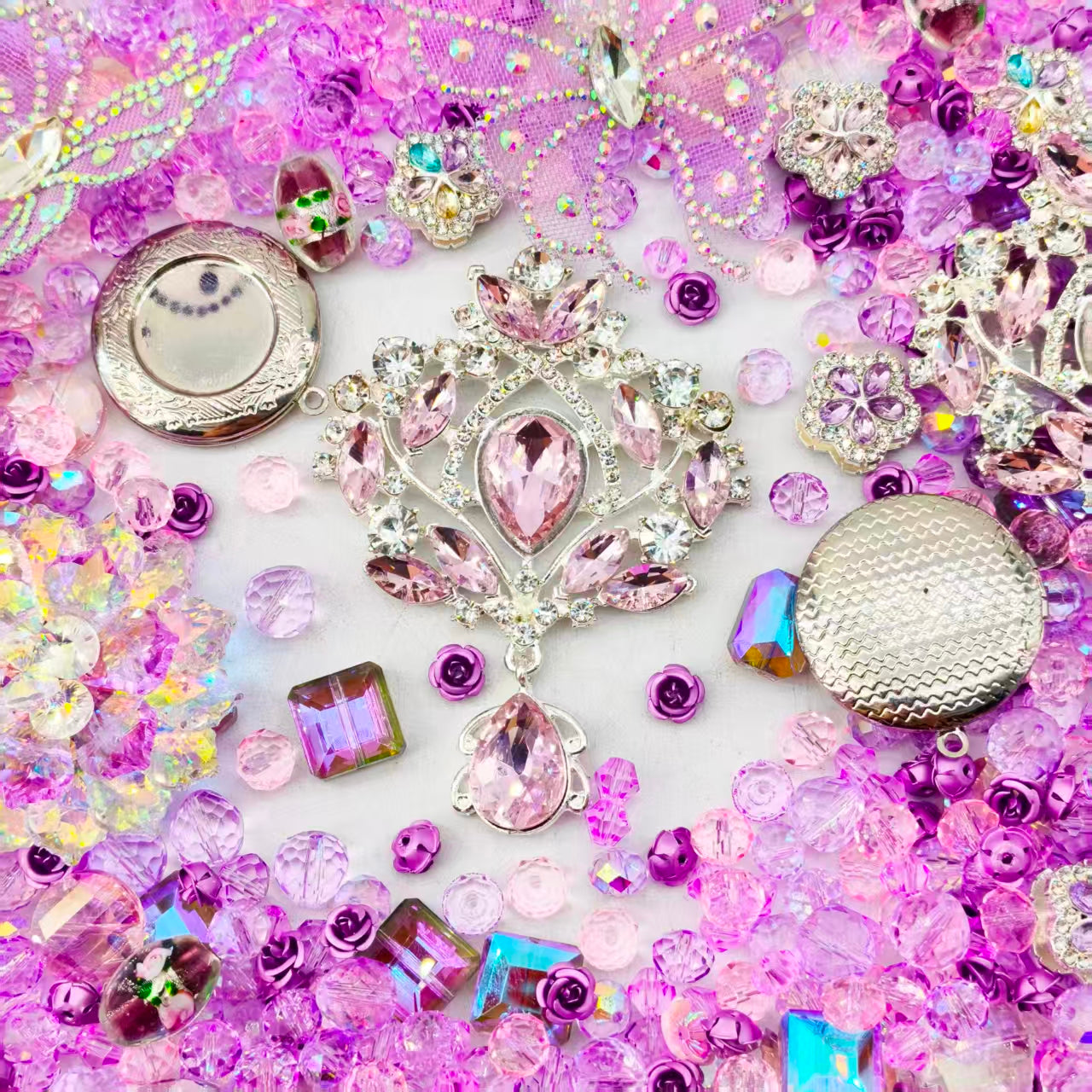 (Fantasy) Giant Luxury-Locket Star