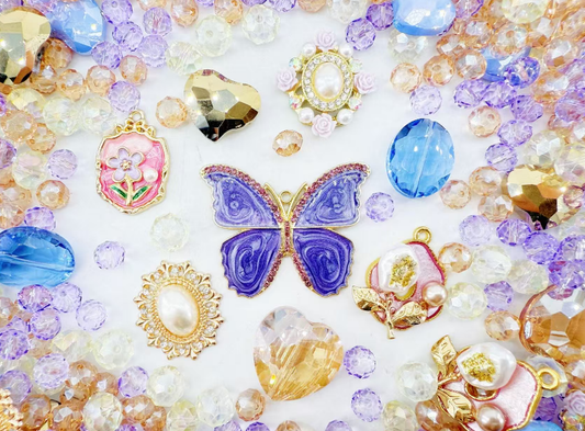 (Artist) Giant Luxury-Royal Wings